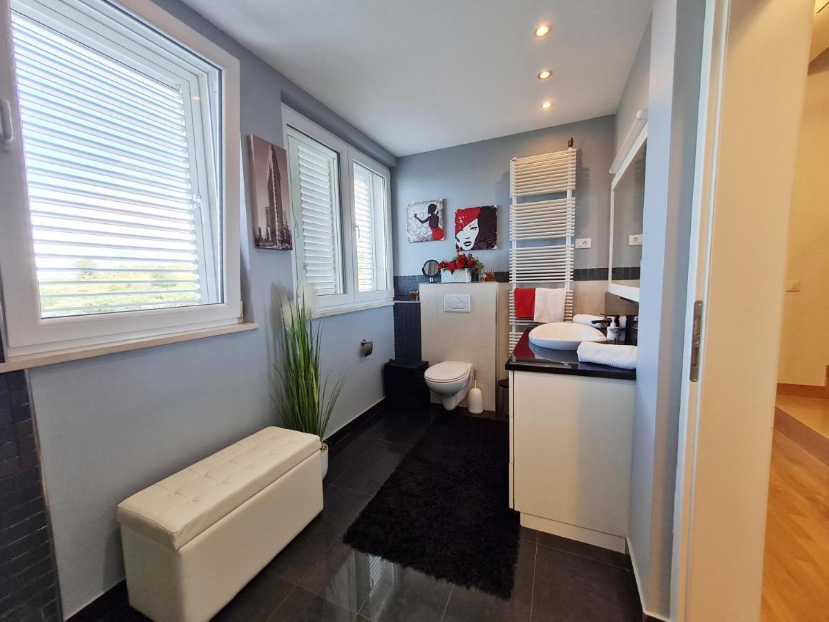 Holiday Home Drago Zadar Bagian luar foto